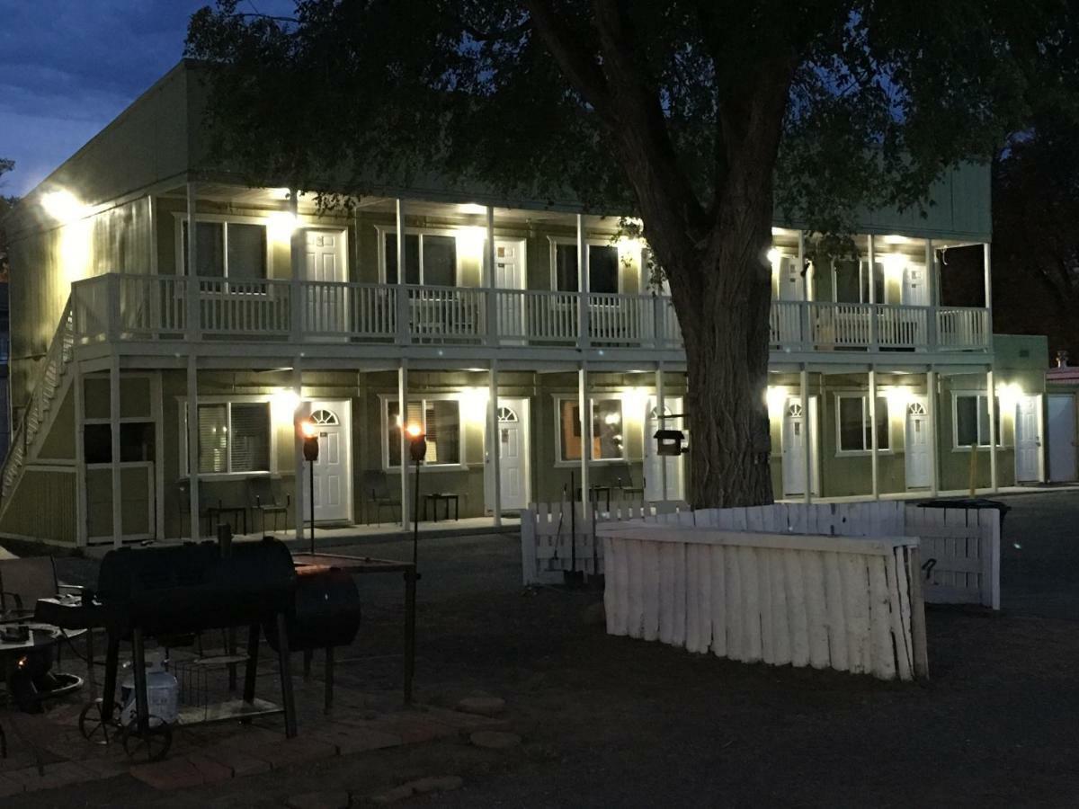 The Ol' Wyoming Motel Riverton Buitenkant foto